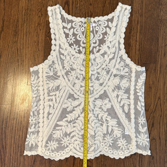 Cream Lace Scalloped Tank Top Size S/M - Picture 2 of 6